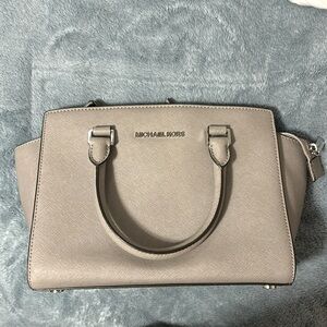 *LIKE NEW* Michael Kors Gray Handbag